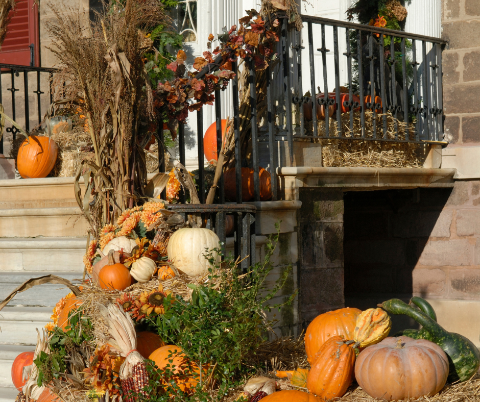 Fall Staircase Decorating Ideas