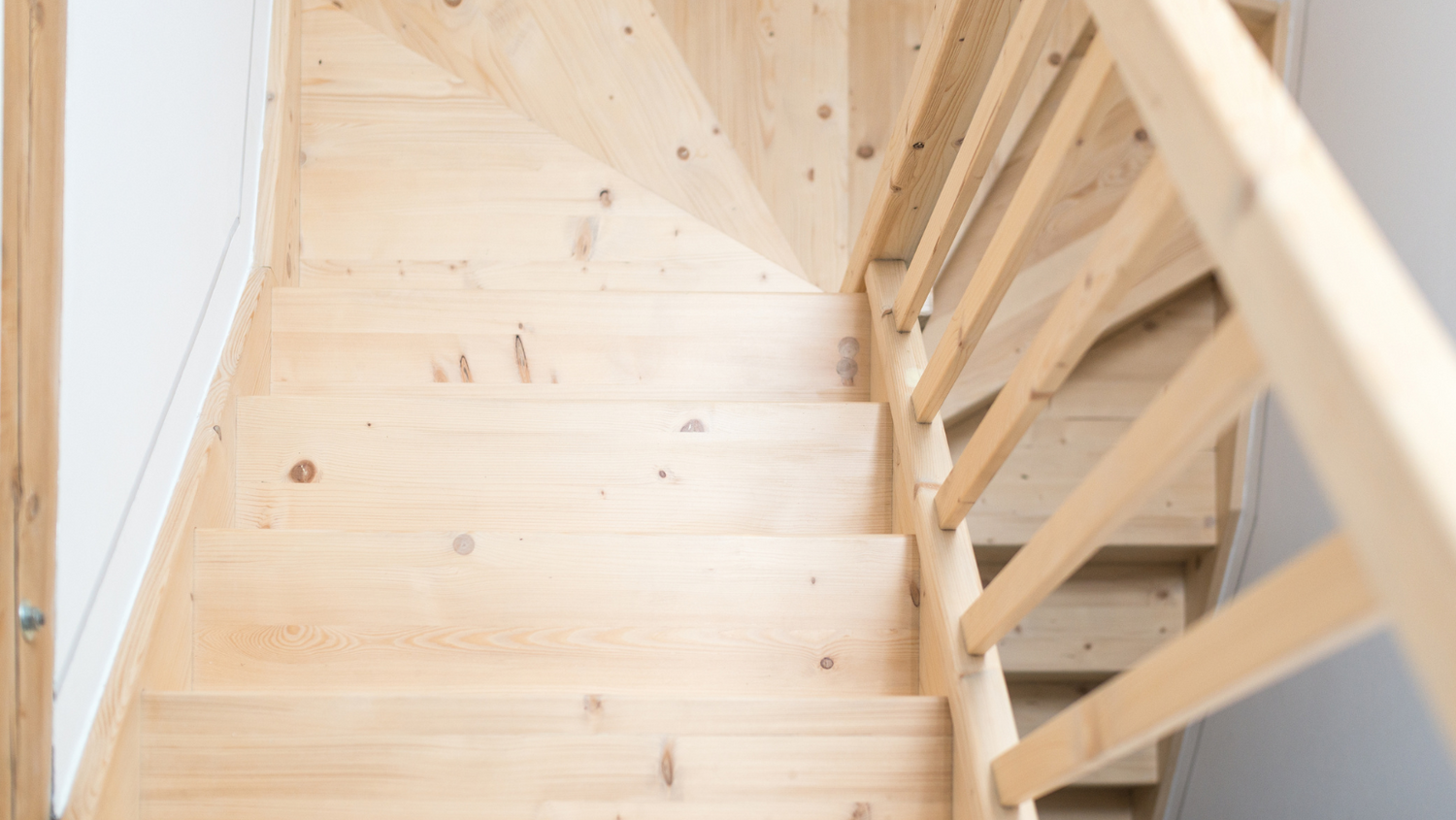 Can You Paint Pine Stair Treads?