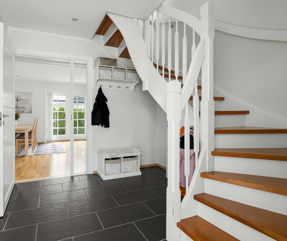 How to Turn a Staircase at a Right Angle