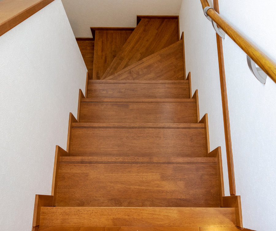 Stylish L-Shaped Stair Design Ideas