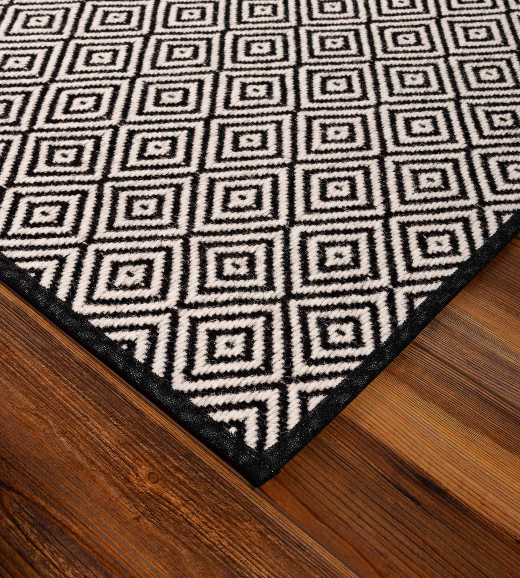 Oak Valley Wool Diamond